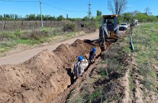 El municipio extiende 7.400 metros de redes de agua potable de La Izuelina para beneficiar a más de 60 familias de la zona