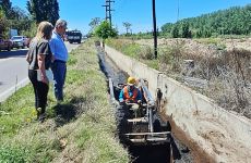 El intendente Omar Félix supervisó los avances en la limpieza del desagüe de avenida Alberdi