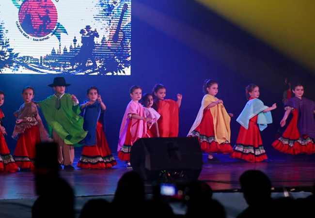 “Danzando en Rotary”: baile y solidaridad este sábado en el teatro Roma